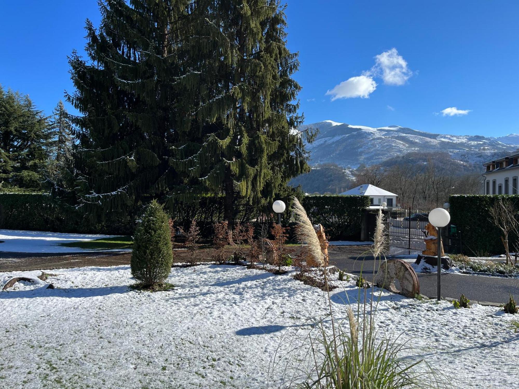 Domaine De Monda Villa Argelès-Gazost Екстериор снимка